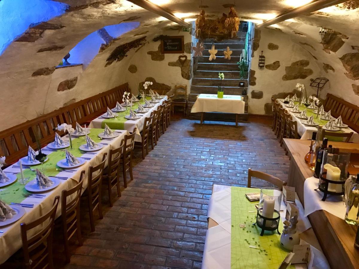Landgasthaus "Zum Engel" Neuleiningen Buitenkant foto