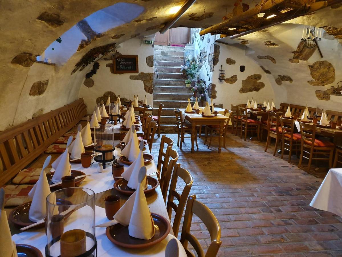 Landgasthaus "Zum Engel" Neuleiningen Buitenkant foto